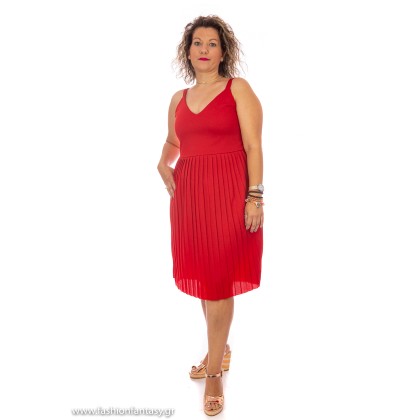 Κόκκινο πλισέ φόρεμα με ράντα (Plus Size)